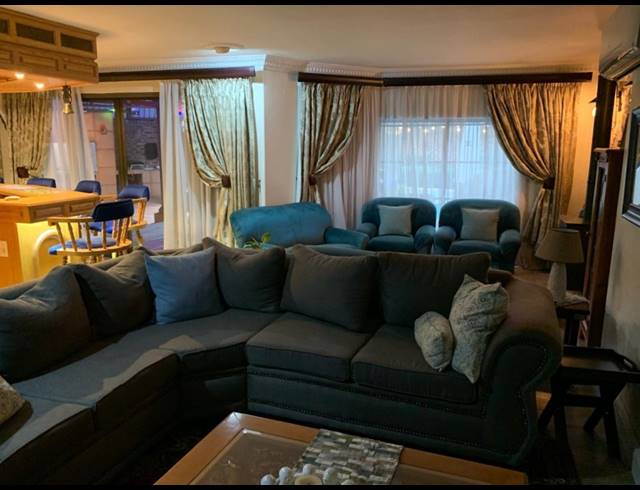 6 BEDROOM HOUSE FOR SALE IN VANDERBIJLPARK SE 2